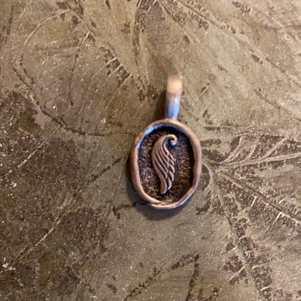 Wing Jewel Kade charm